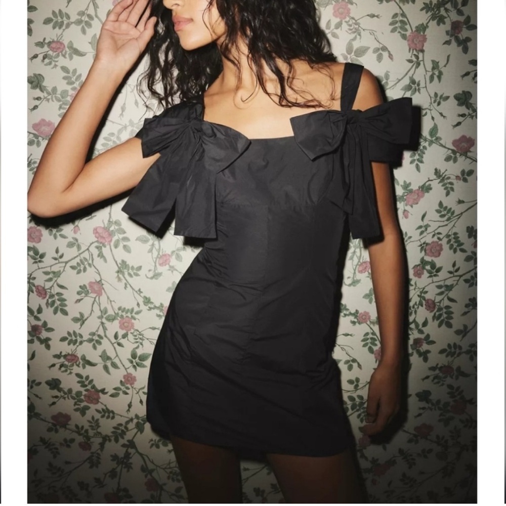 Kimchi Blue Black Bow Mini Dress XS Night Out Party